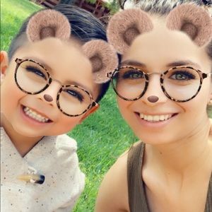 Meet your Posher, Denise